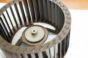 手が出ないファンのベタベタ汚れに! 手が出ないファンのベタベタ汚れに!